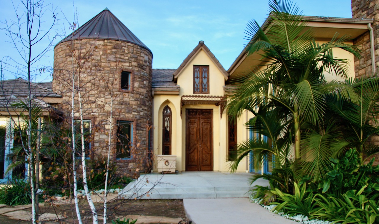 Fortuna Ranch Entry Court